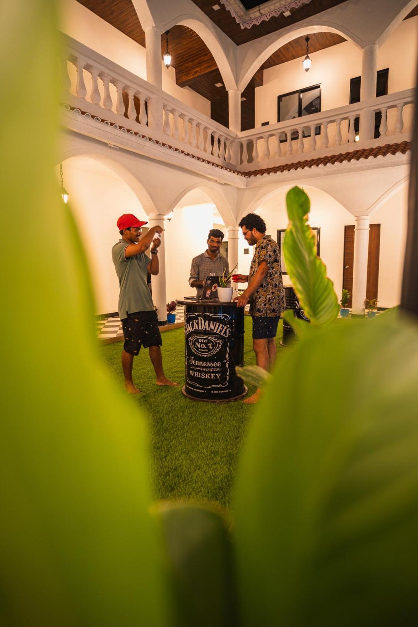 Hotel Sapphire Mansion Alībāg Esterno foto