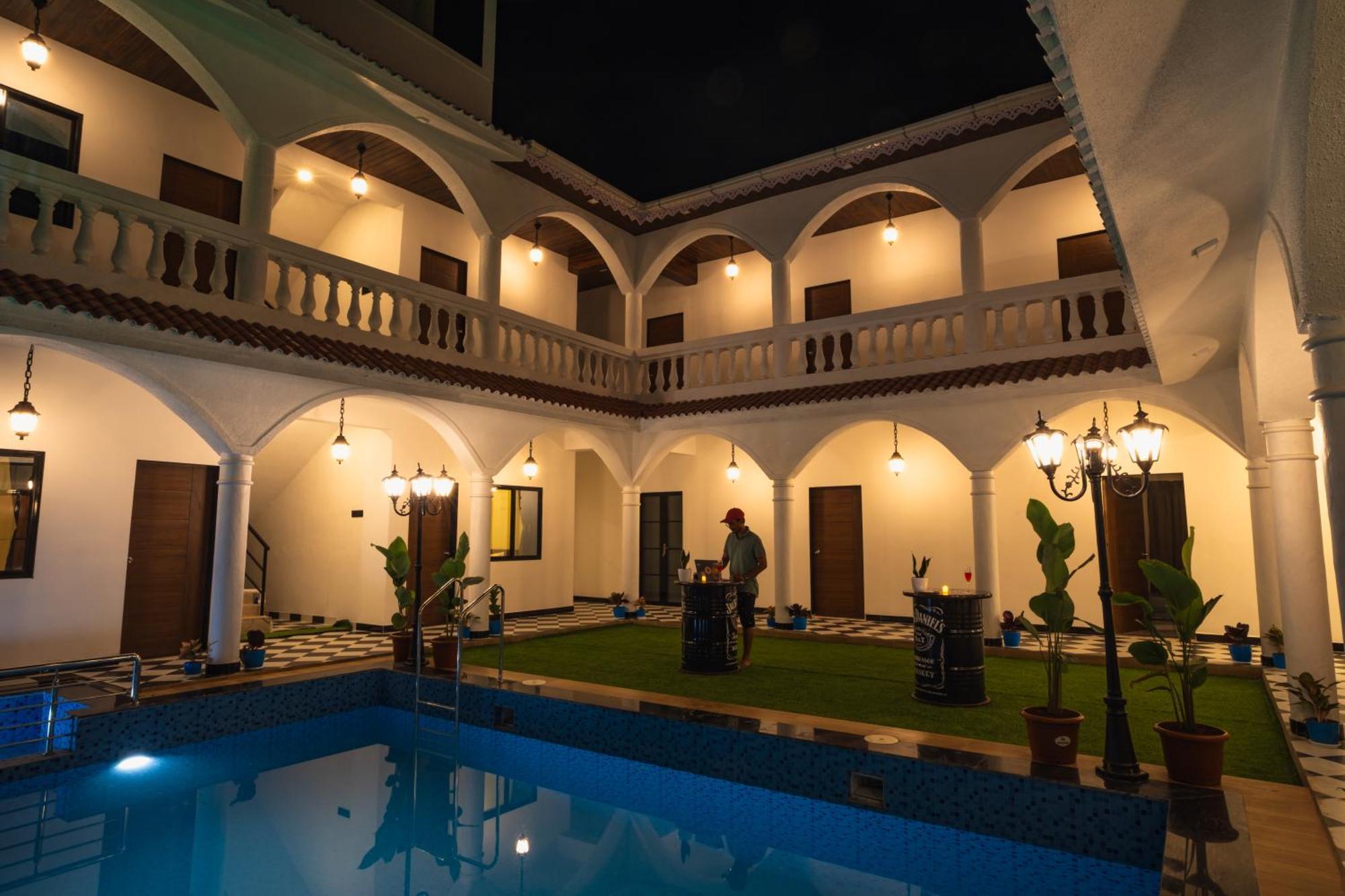 Hotel Sapphire Mansion Alībāg Esterno foto